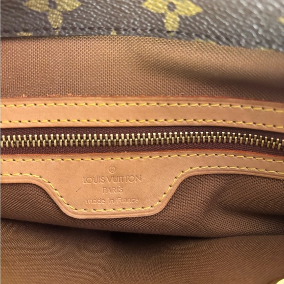 Louis Vuitton {Authentic} Piano Tote - Great Preloved Condition - Picture 7 of 16